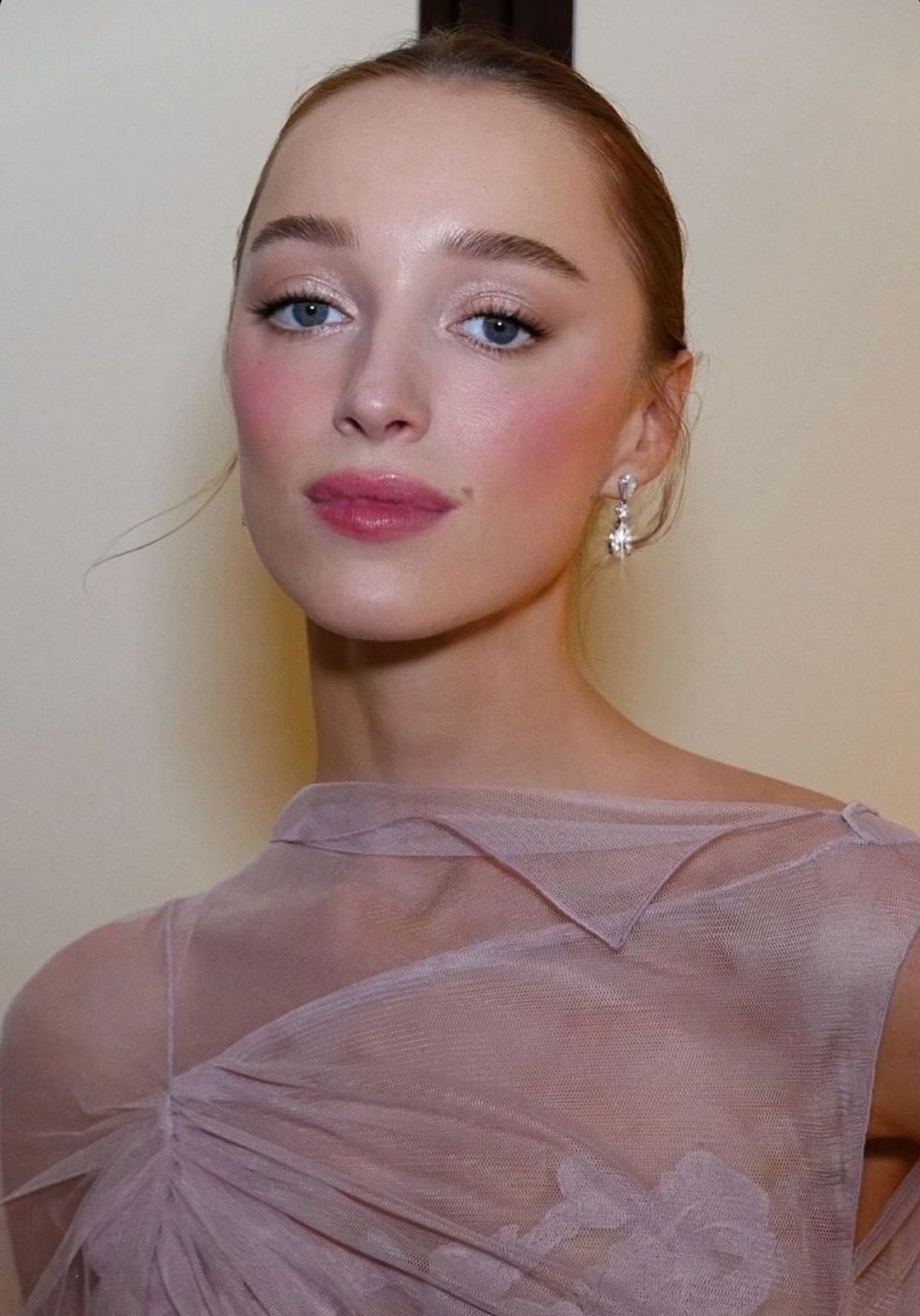 Phoebe Dynevor at Met Gala Photoshoot 2024 May7